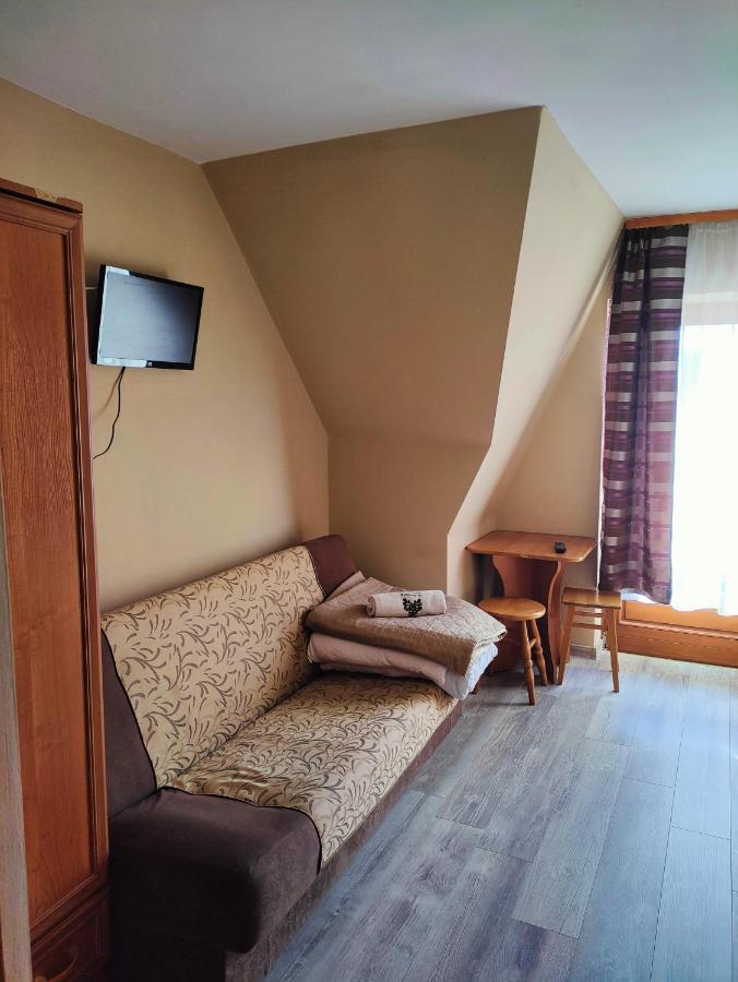 ブコビナ・タトシャンスカ Pod Tatrami Bed & Breakfast エクステリア 写真