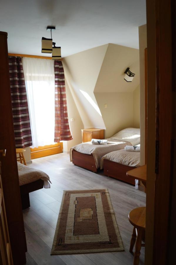 ブコビナ・タトシャンスカ Pod Tatrami Bed & Breakfast エクステリア 写真