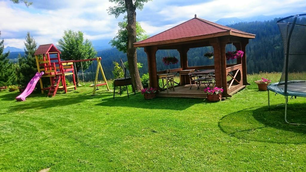 ブコビナ・タトシャンスカ Pod Tatrami Bed & Breakfast エクステリア 写真