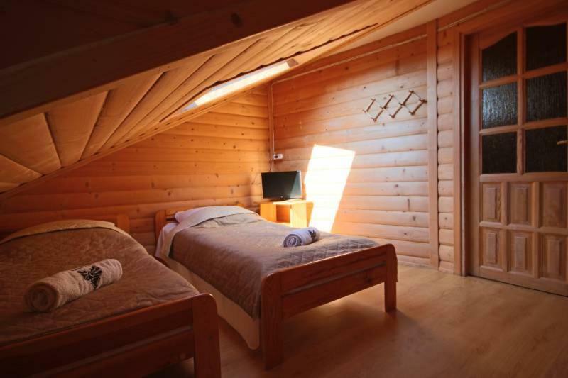 ブコビナ・タトシャンスカ Pod Tatrami Bed & Breakfast エクステリア 写真